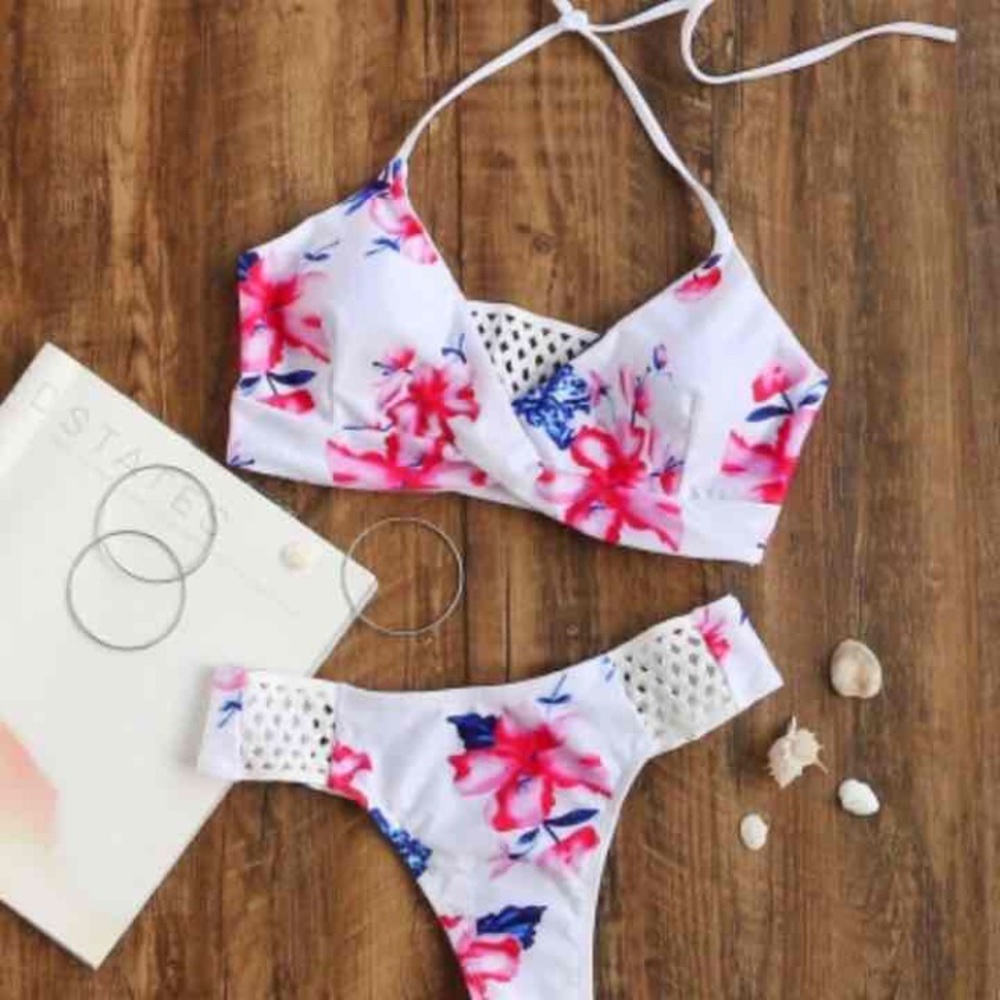 Frankie's Bikini's LOOK ALIKE