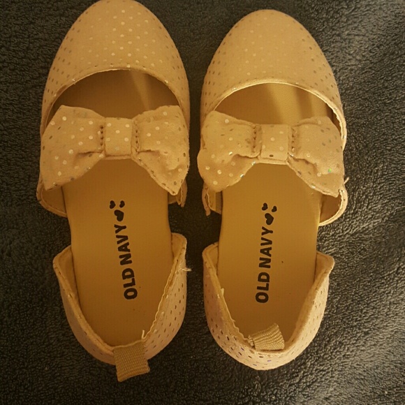 OLD NAVY SILVER POLKA DOT FLATS WITH BOW SIZE 7 - Picture 3 of 4