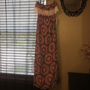 Summer Dress Size Small. NEW WITH TAGS