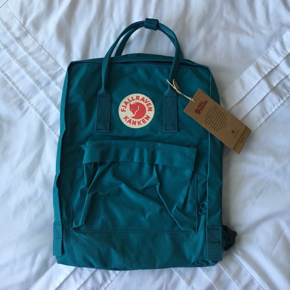 NWT Fjallraven Kanken Ocean Green Classic Backpack