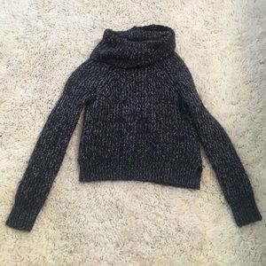 Turtle neck sweater