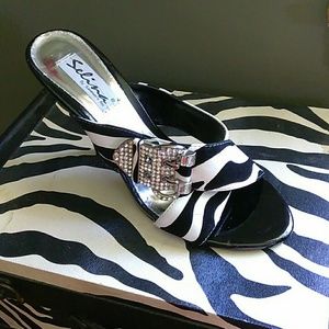 Selina Sandals