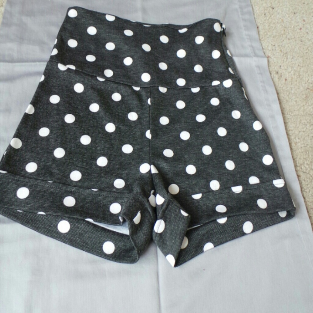 High waist polka dots shorts