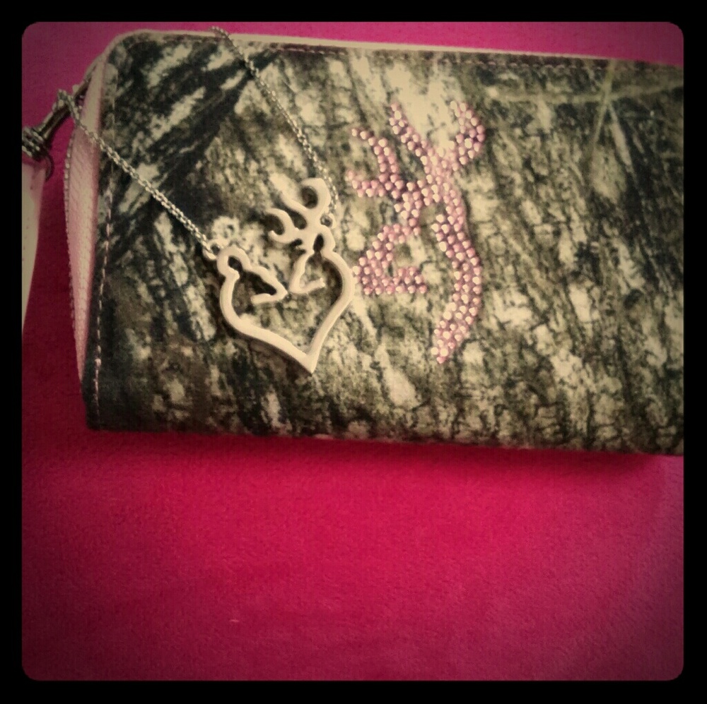 Browning camo with pink wallet , and necklace