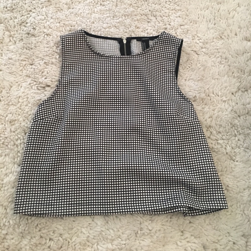 Crop top