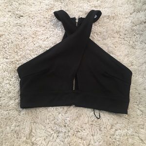 Black cross cross crop