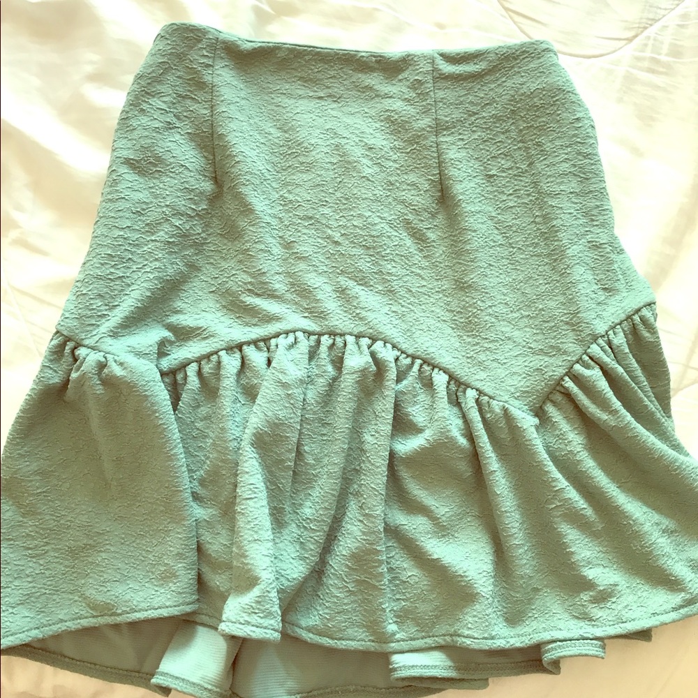 EVERYTHING ILLUMINATED MINT GREEN SKIRT