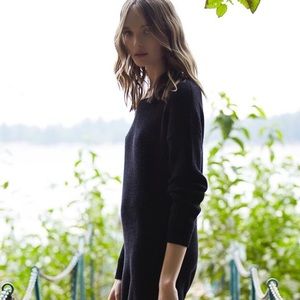 🚨Only L left🚨Crewneck Sweater Dress in Black