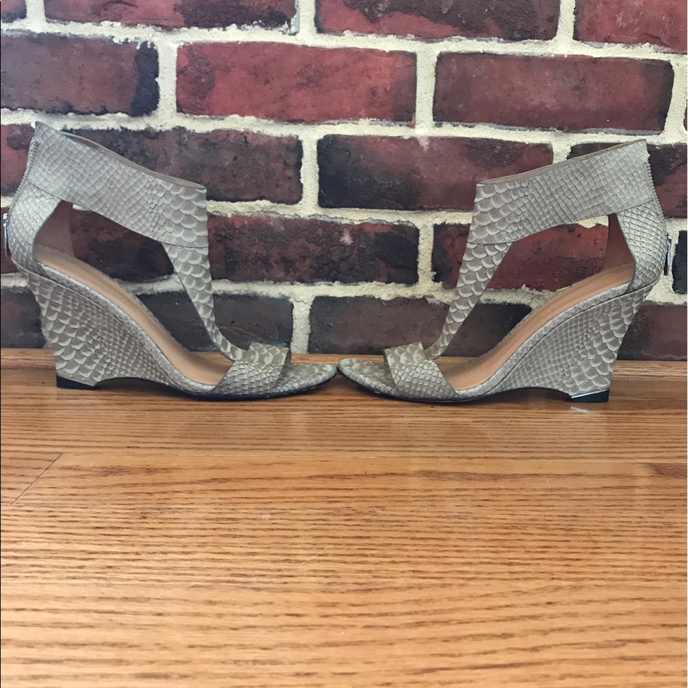 SIGERSON MORRISON Ruby Snake Wedge Sandals- 10.5