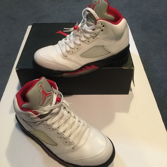 Jordan retro 5 fire red grey tongue size 10 - Picture 2 of 2