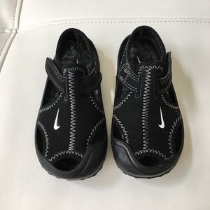 Like-New! Nike Sunray Protect Adjustable Sandals