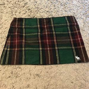 Abercrombie & Fitch plaid miniskirt