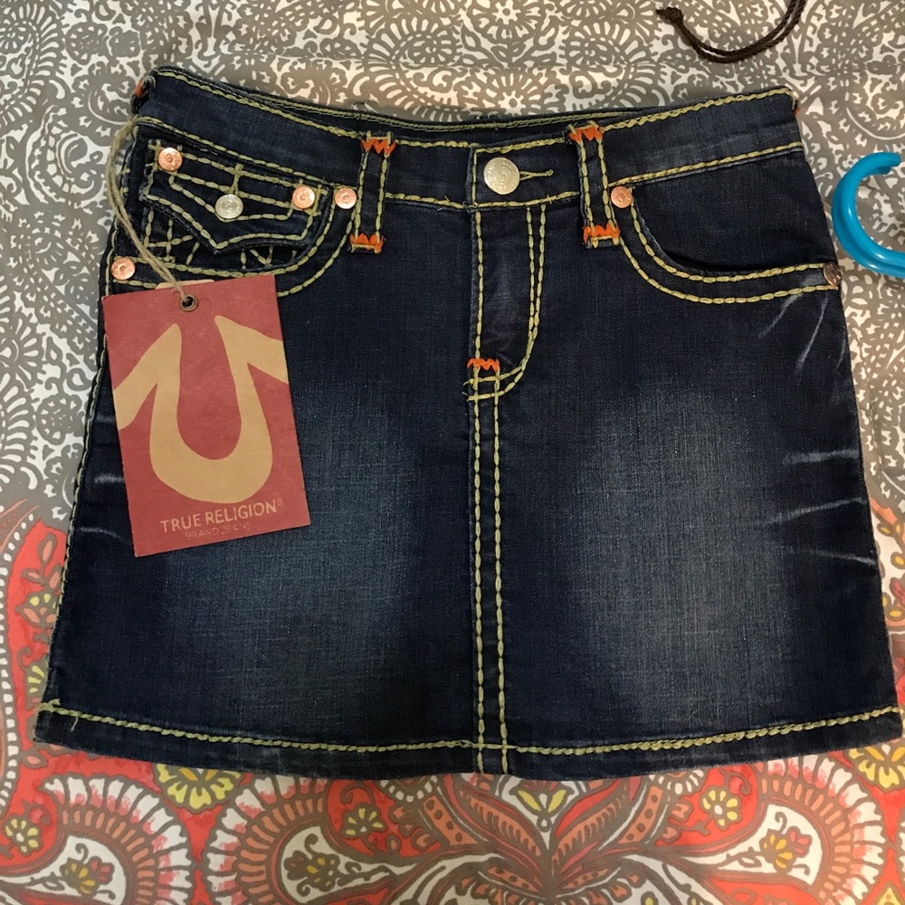 NWT JOEY SUPER T MINI SKIRT TRUE RELIGION