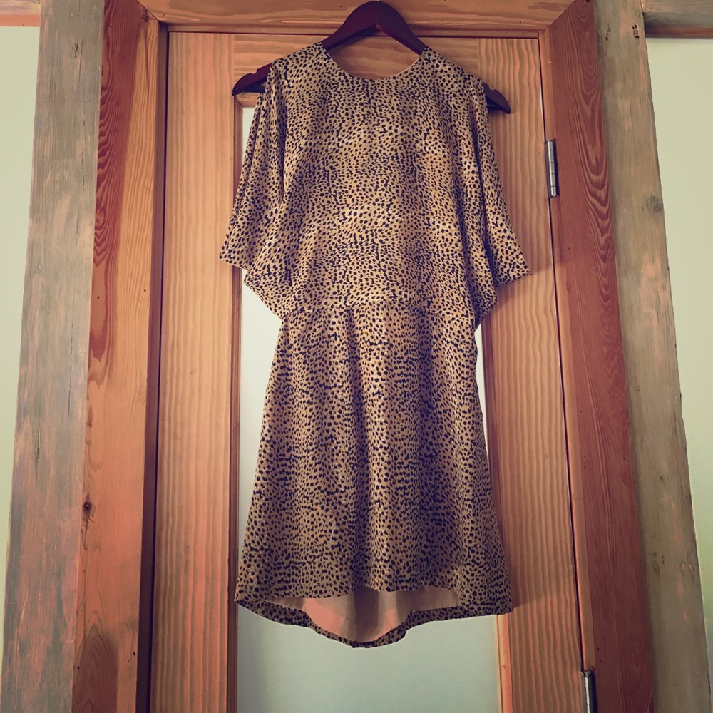 Beautiful barely worn animal print dress !