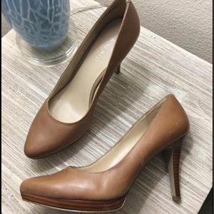 Nine West Tan Pumps