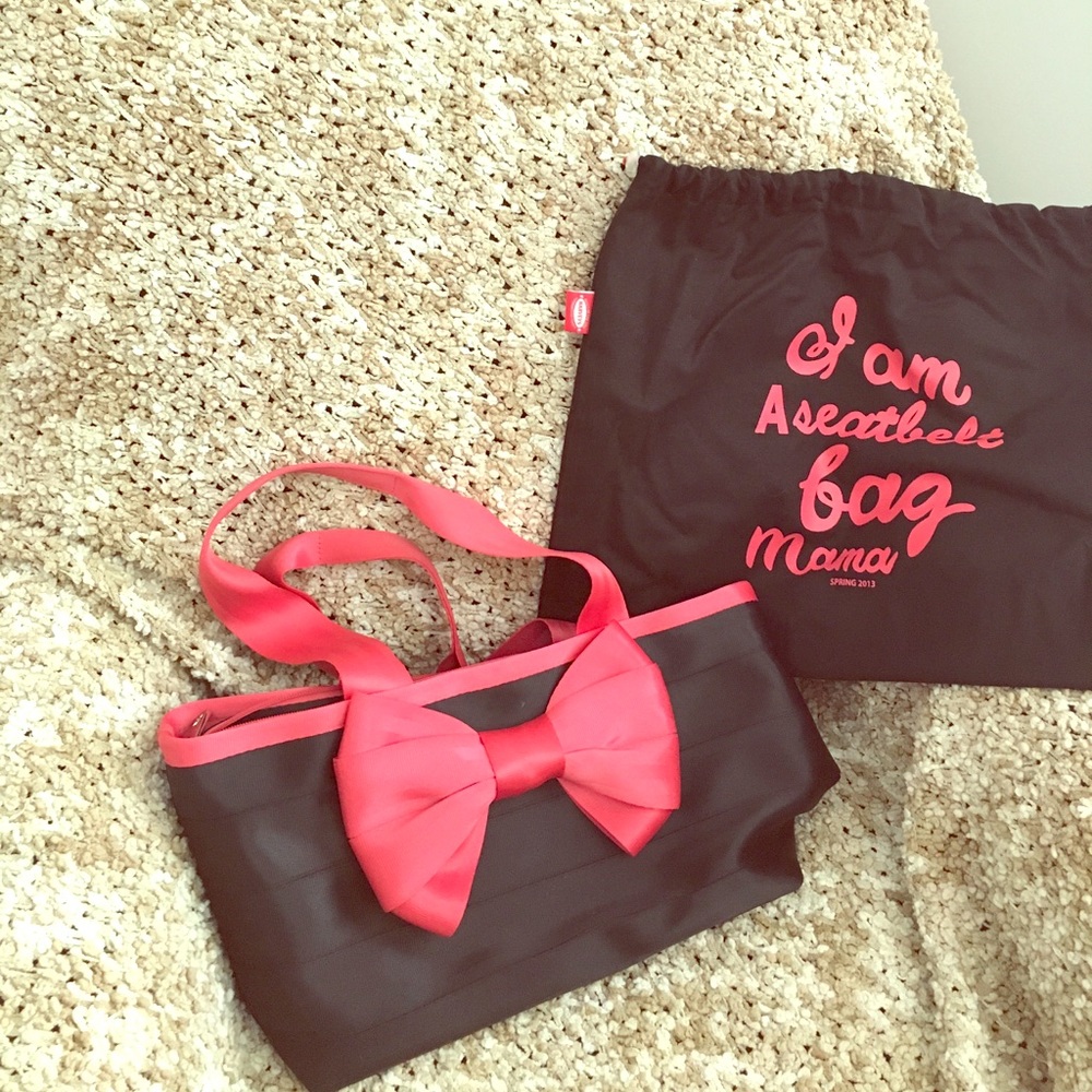 Limited Edition Mother's Day Seatbeltbag