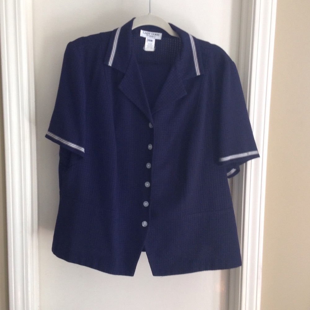 Navy on navy 3 piece checked suit