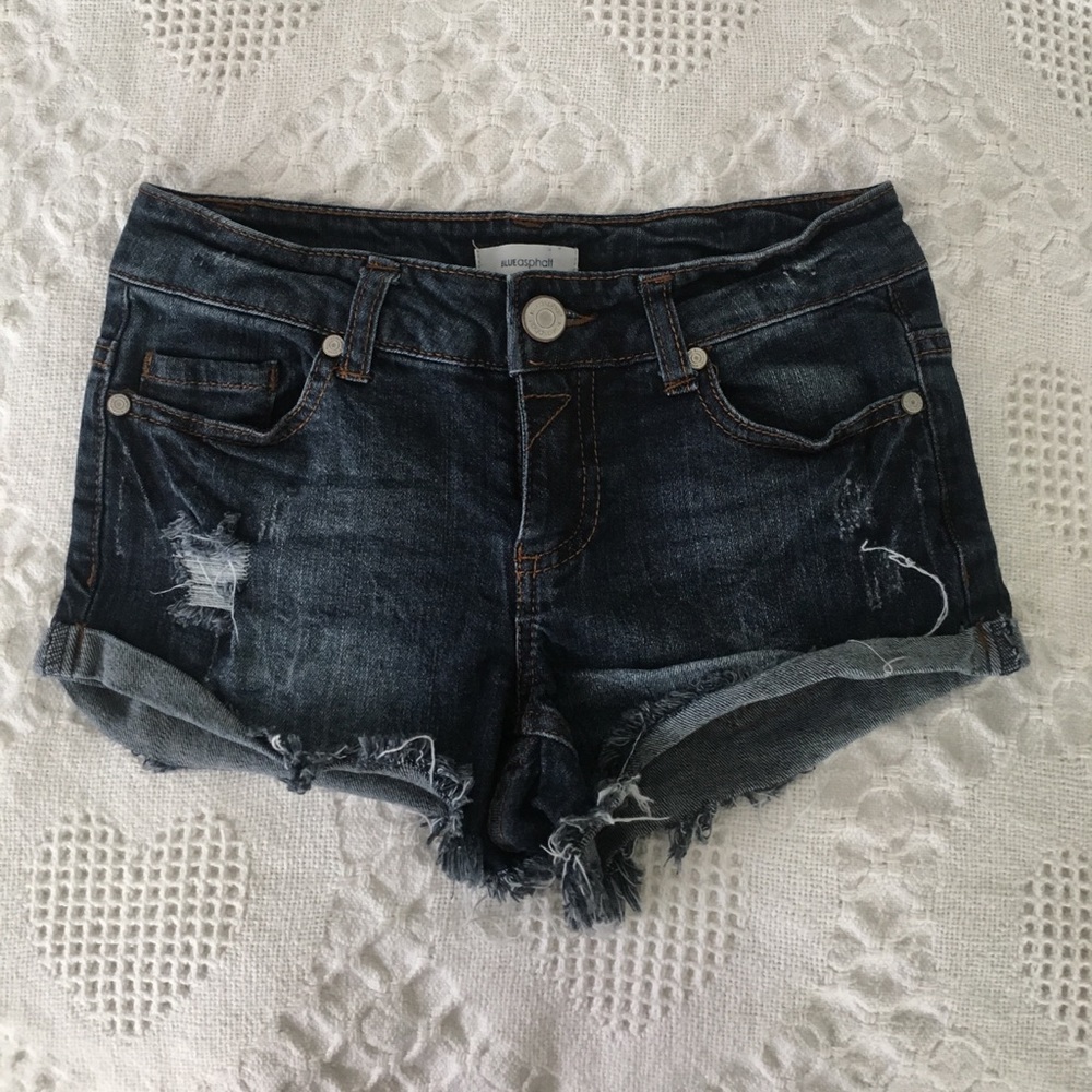 Dark wash denim shorts!