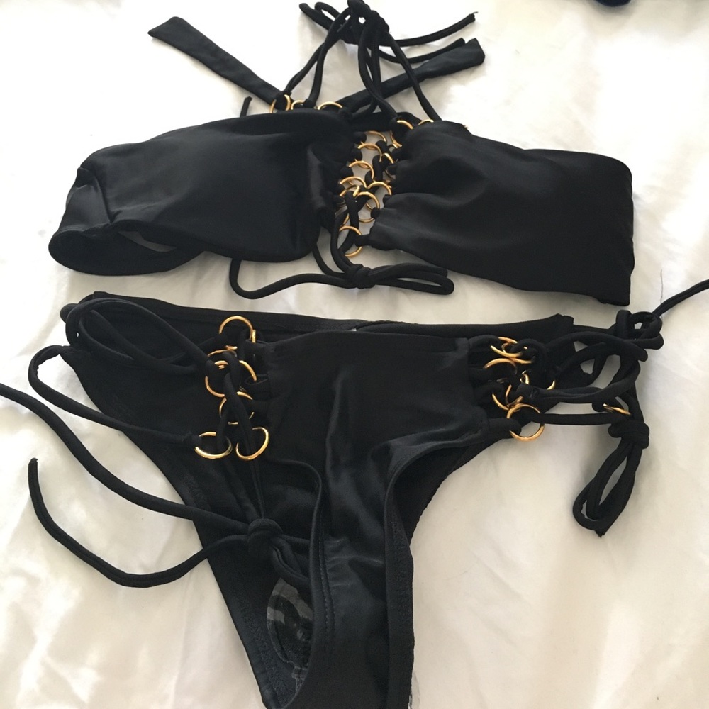 Sexy gold O-ring bandeau halter bikini