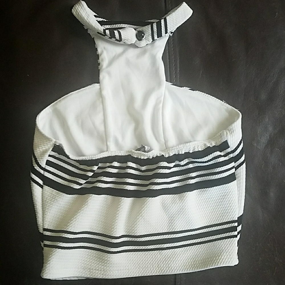 Halter - Picture 2 of 2