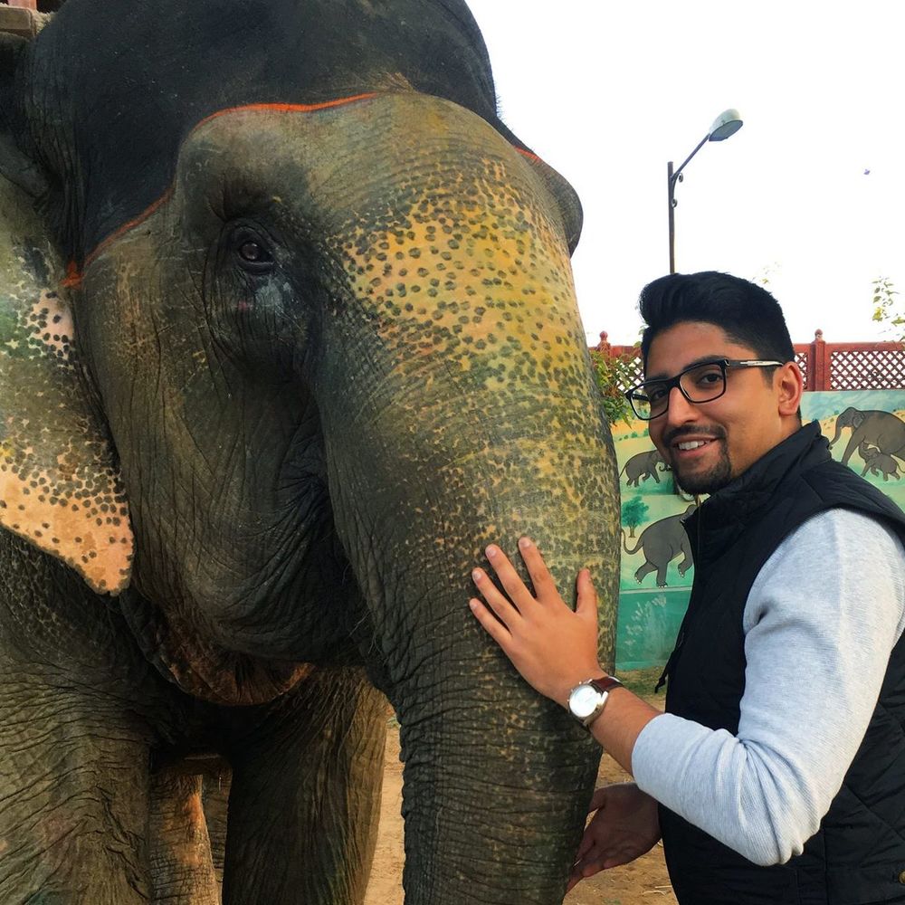 Meet your Posher, Amit