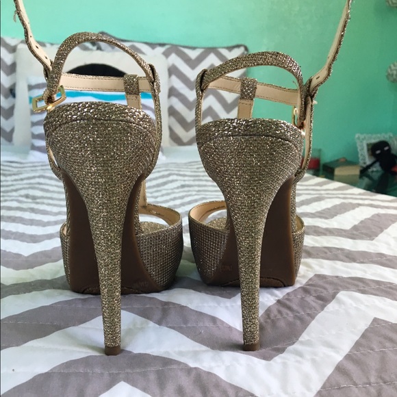 Jessica Simpson heels - Picture 3 of 4