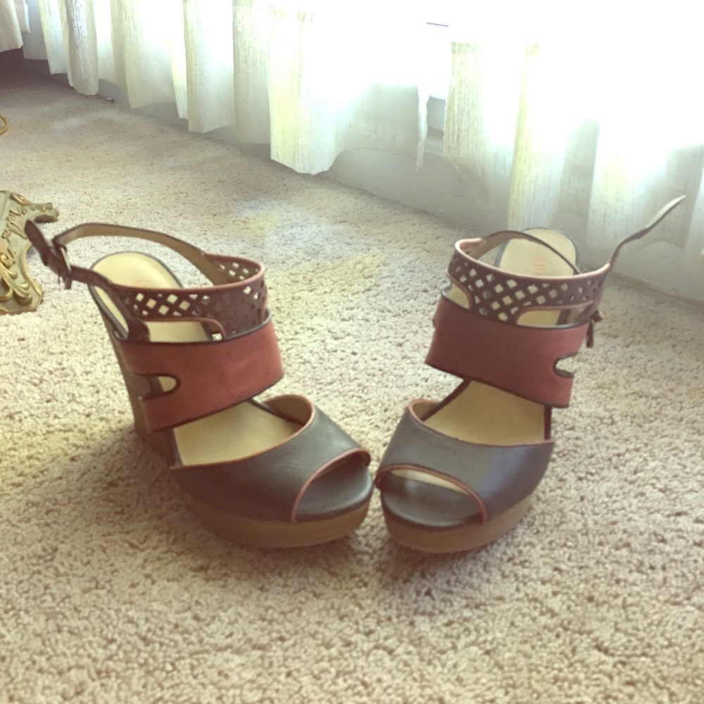 Levity wedges