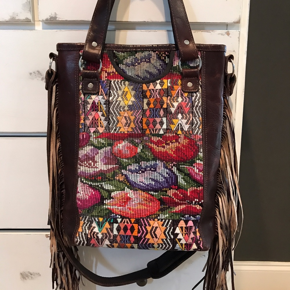 Nena & Co Fringe Tote