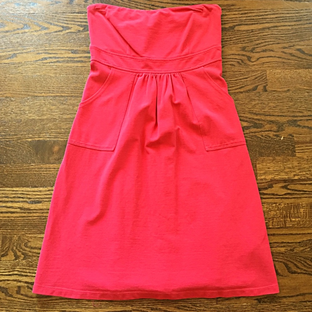 👗Red Strapless Piqué Mini Dress