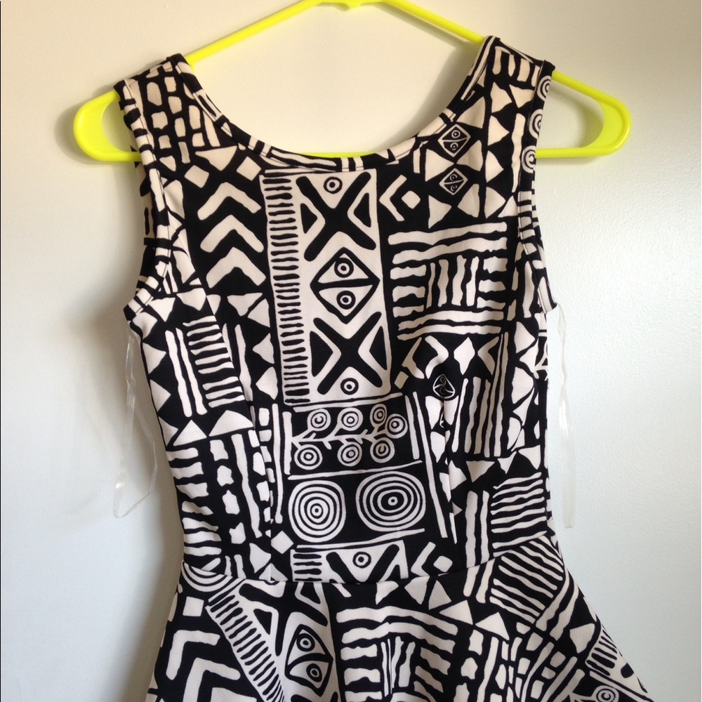 Juniors Sz M Peplum Top