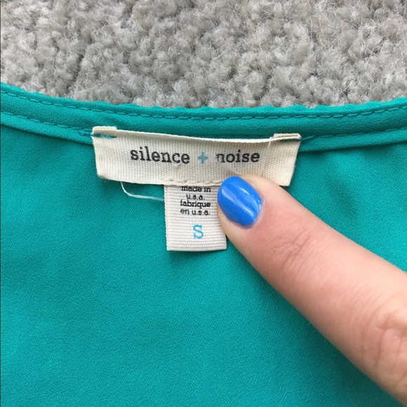 UO Silence + Noise dress - Picture 2 of 2