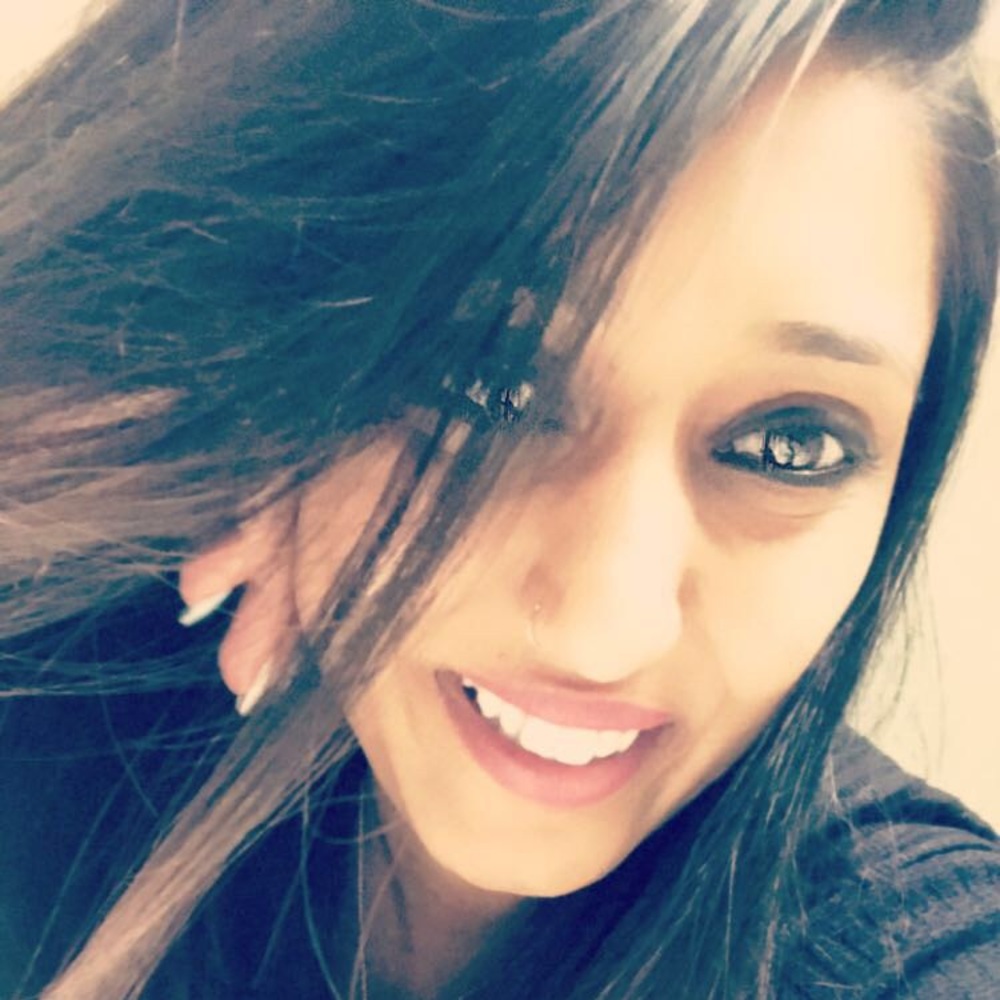 Meet your Posher, Saimara