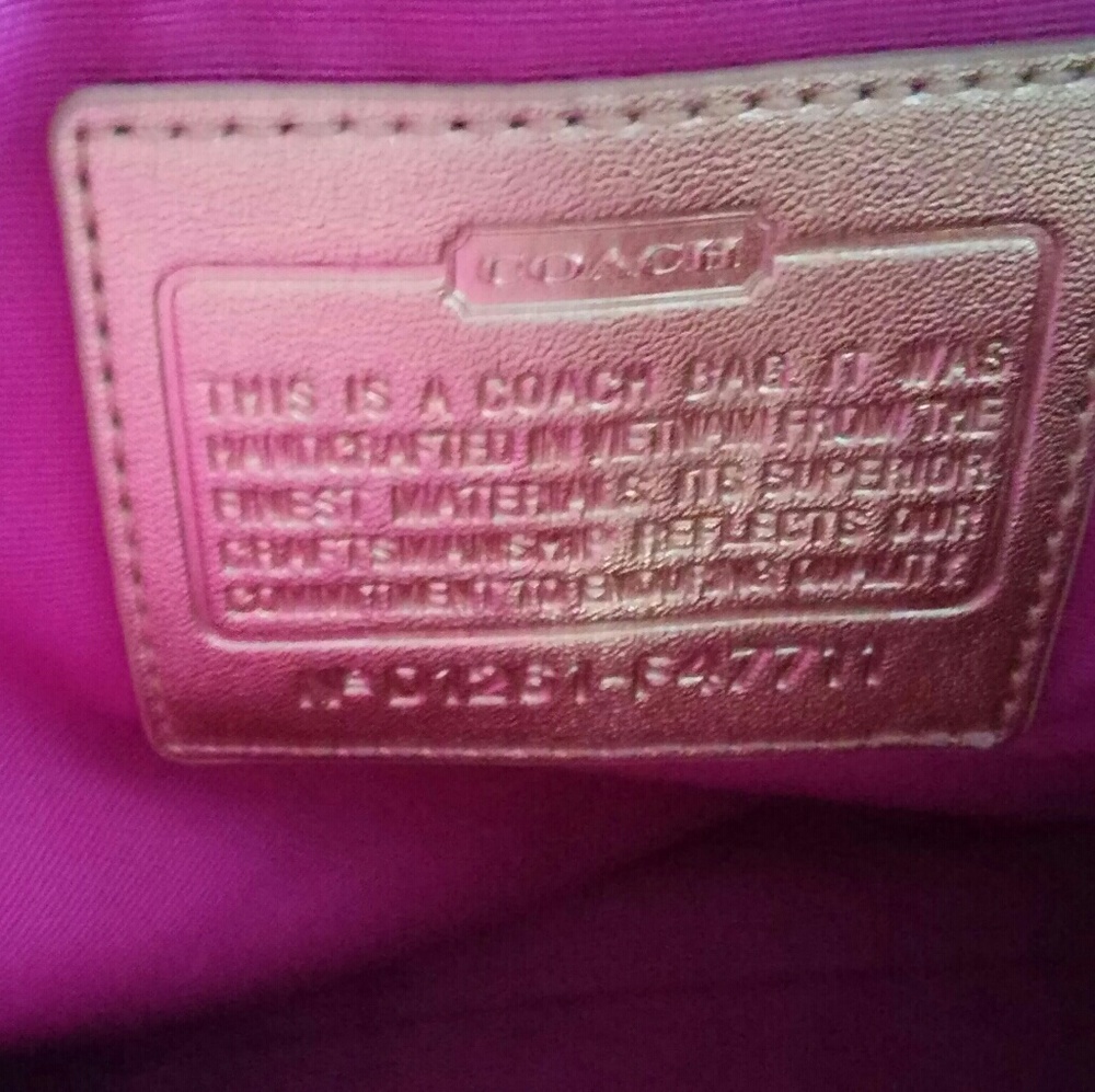 Authentic Coach purse - Picture 3 of 3