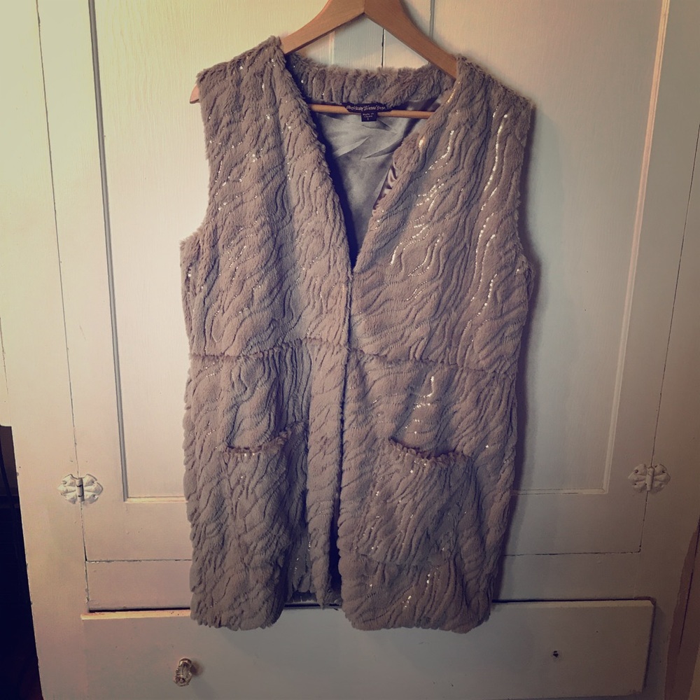 Faux fur vest