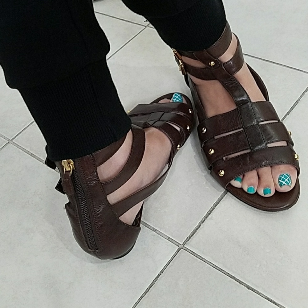 Juicy Couture sandals - Picture 2 of 8