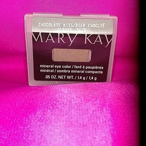 Mary Kay Mineral Eye Color - color Chocolate Kiss