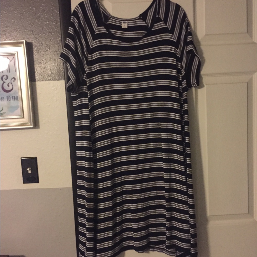 Old Navy t-shirt dress