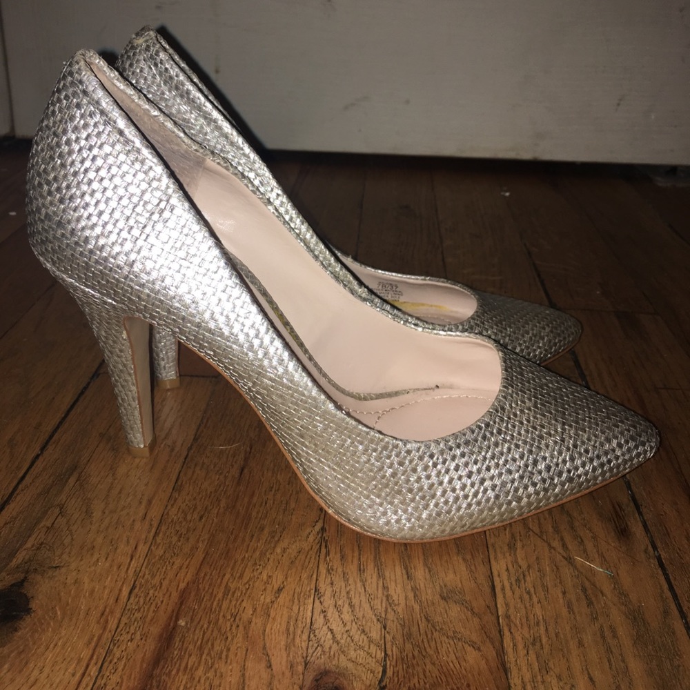 Silver weave heels