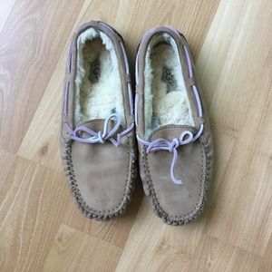 Good used condition! Authentic Ugg slippers