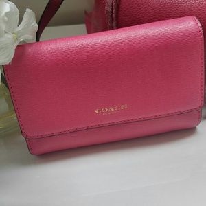 Coach Wallet/Phoneholder/Crossbody