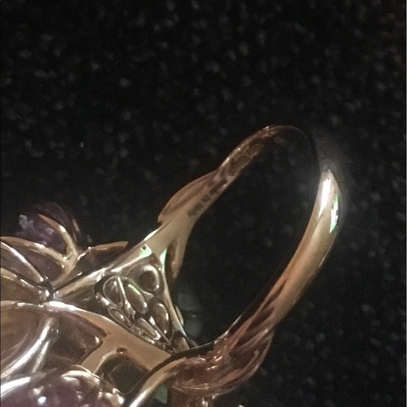 Salvatore Ferragamo 18k Anemone Bouquet Ring - Picture 5 of 7