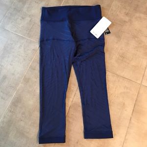 Lululemon Hot Like Agni Crop