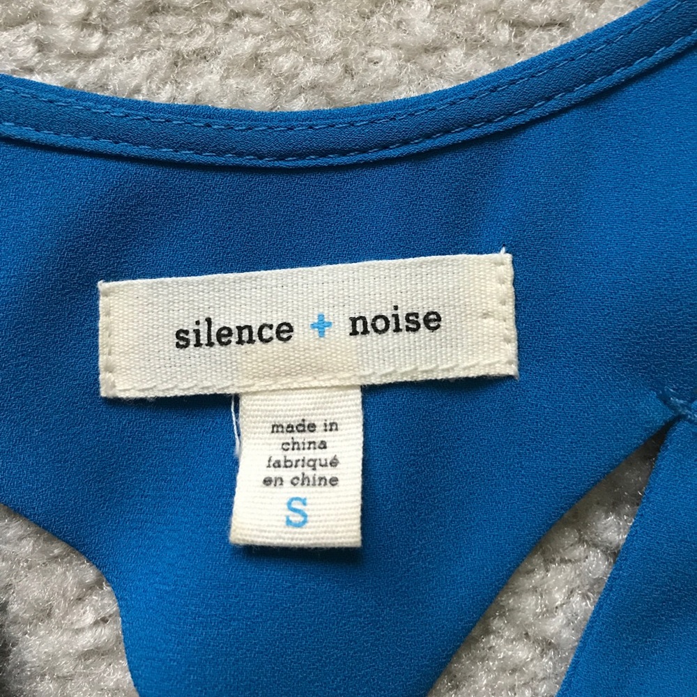 Urban Outfitters (Silence and Noise) Dress - Picture 3 of 4