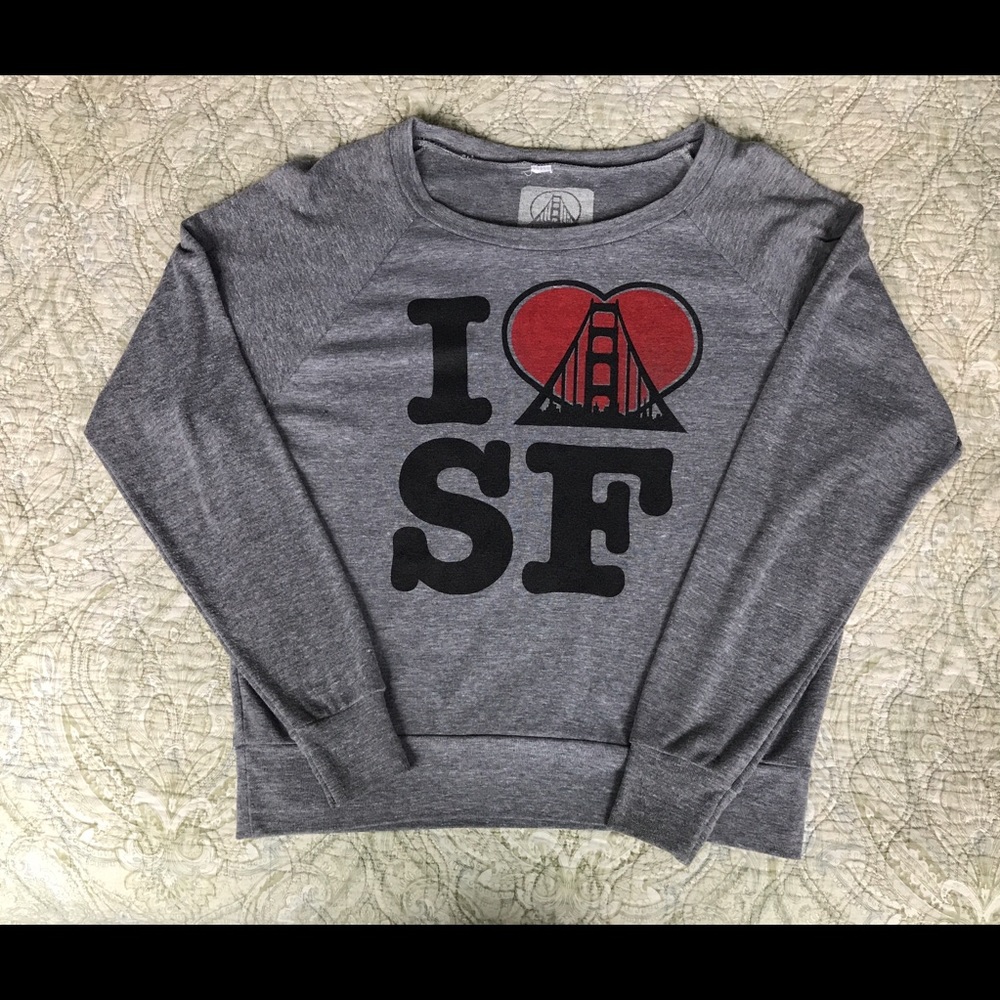 Super cute short I ❤️ SF top.