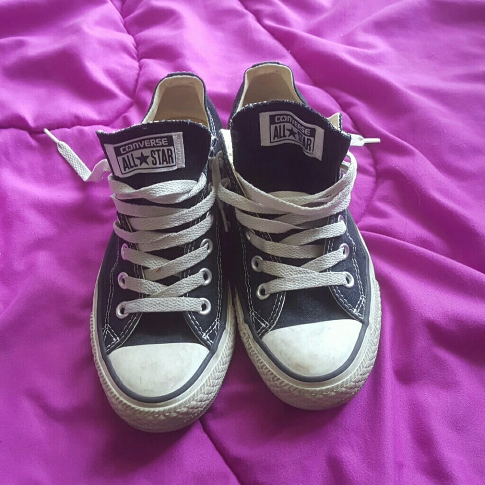 Converse Classic Tennis Shoes