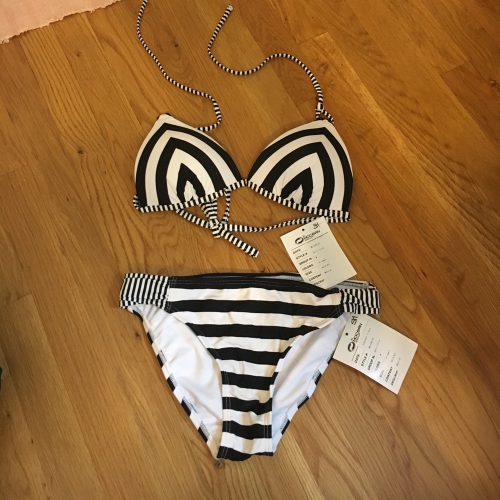 Bathing suit