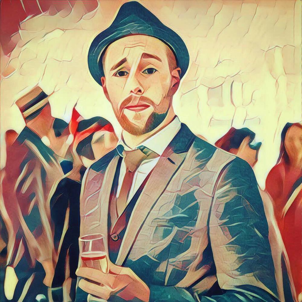 Meet your Posher, Dennis