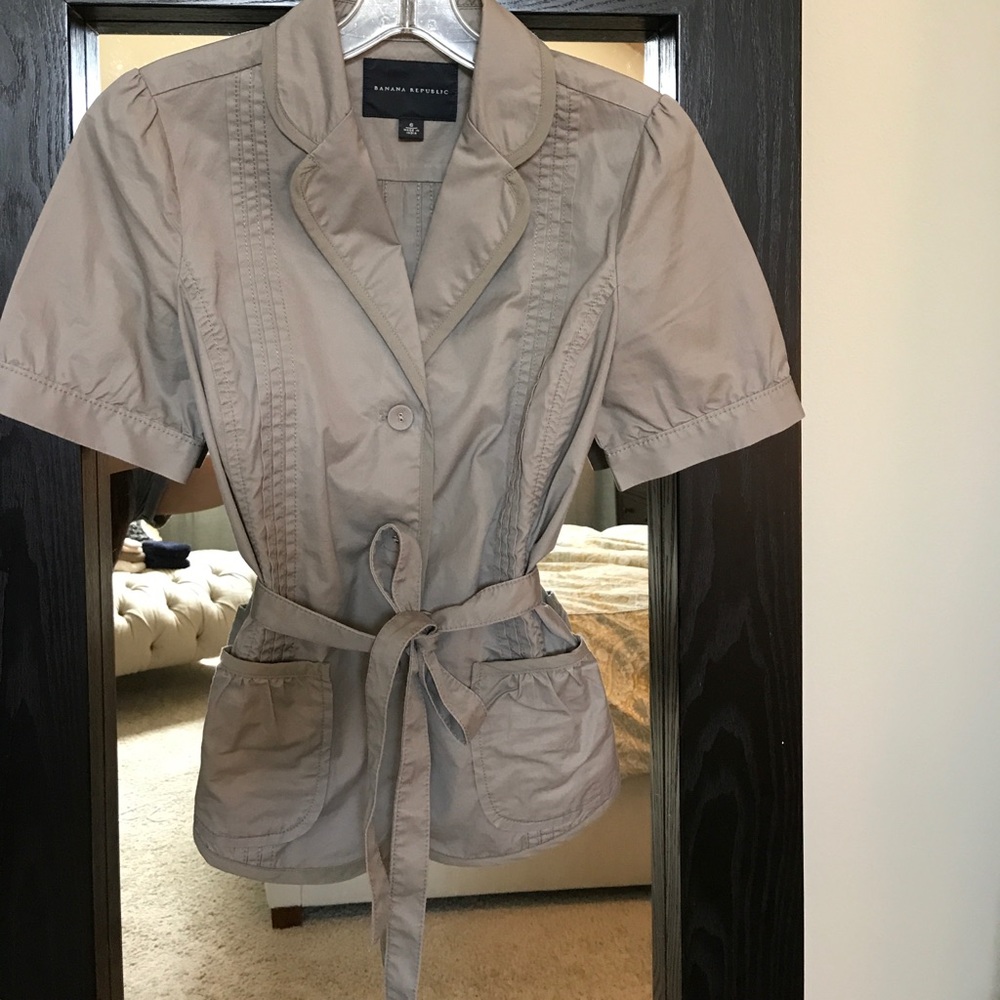 Banana Republic short sleeved jacket/shirt