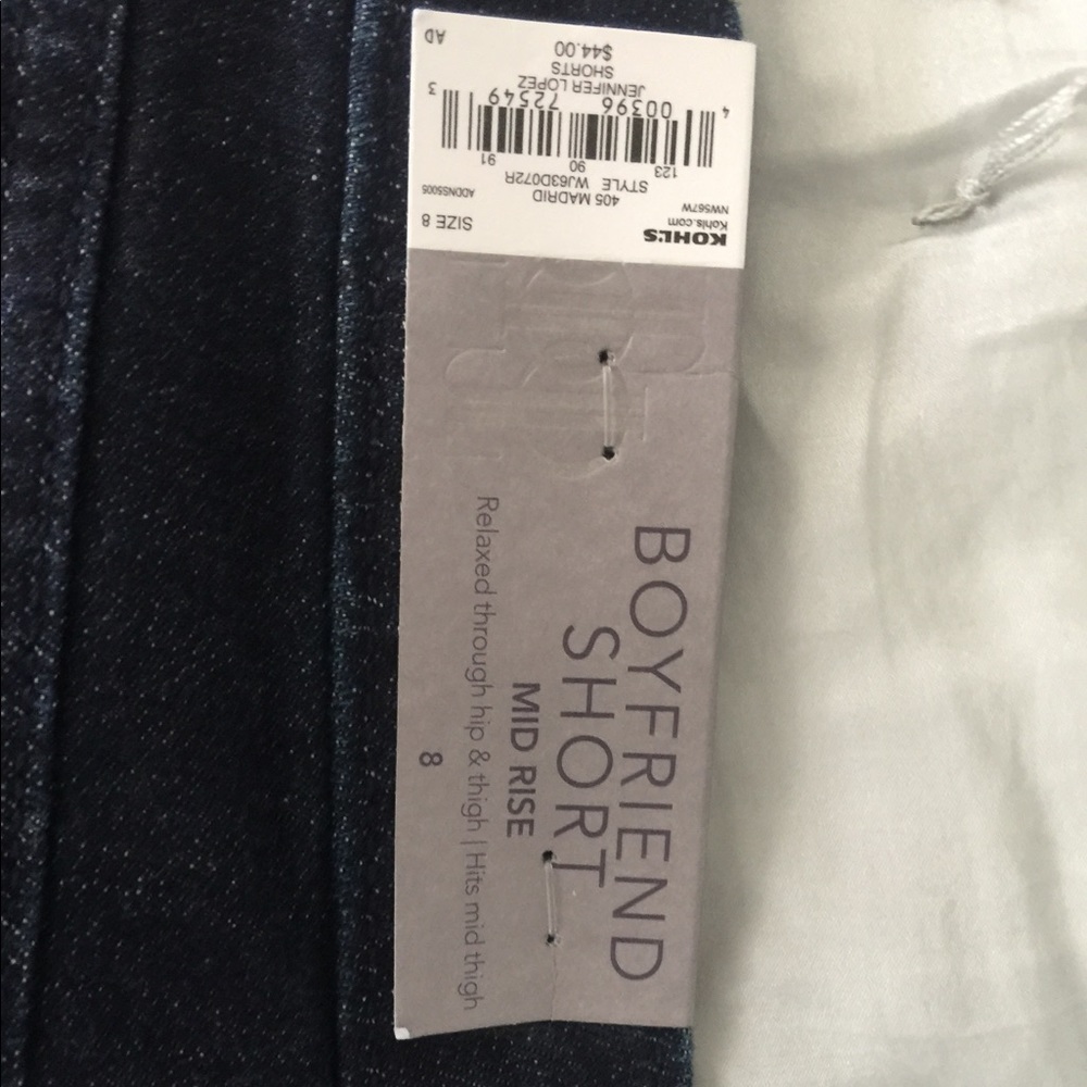 Jennifer Lopez boyfriend shorts