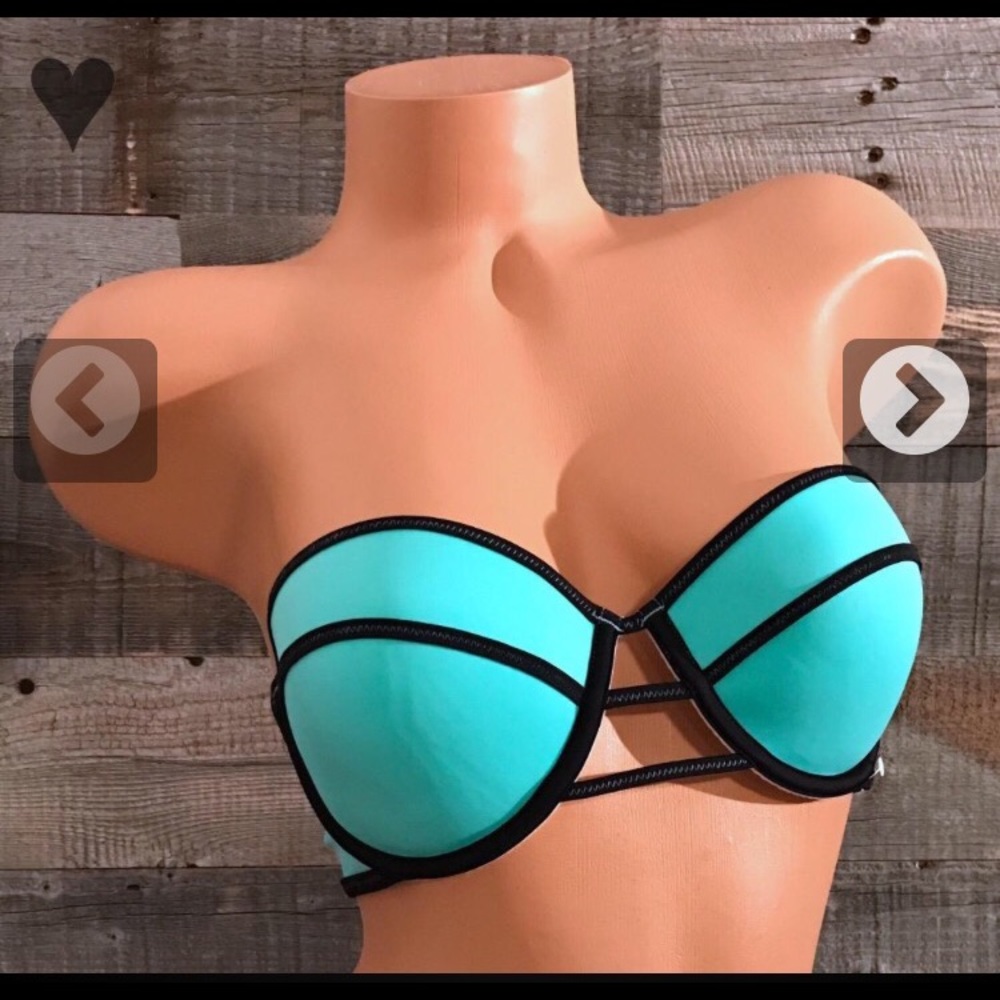 Victoria secret bathing suit top 32C